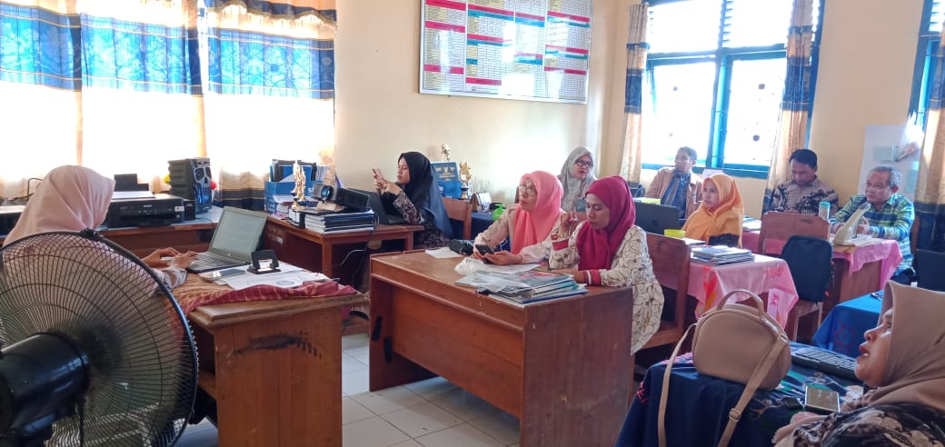 Kegiatan Komunitas Belajar Guru